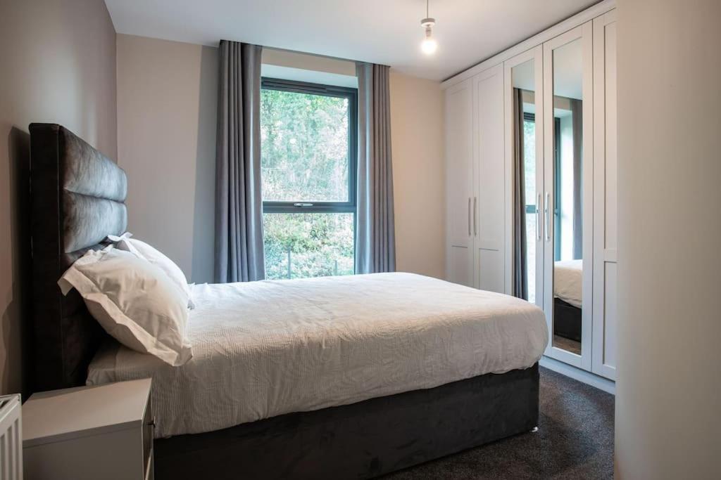 Stunning 2Br Next To The City Airport Bhd - Free Parking เบลฟาสต์ ภายนอก รูปภาพ